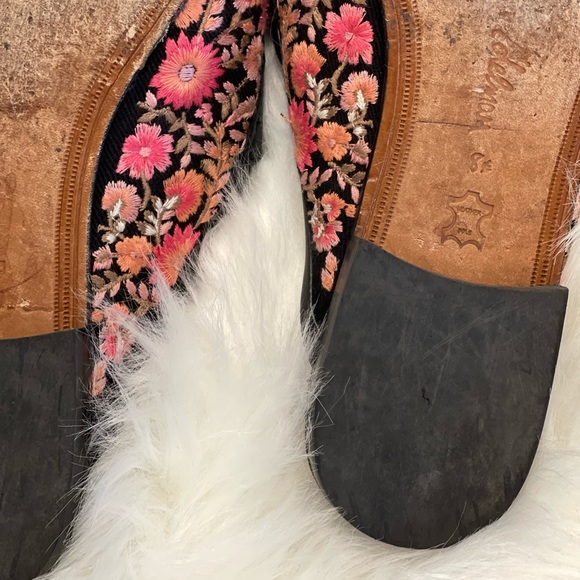 SOLD ❣️❣️ Sam Edelman 70’s flower power embroidered mules size 8.5 - Picture 3 of 4